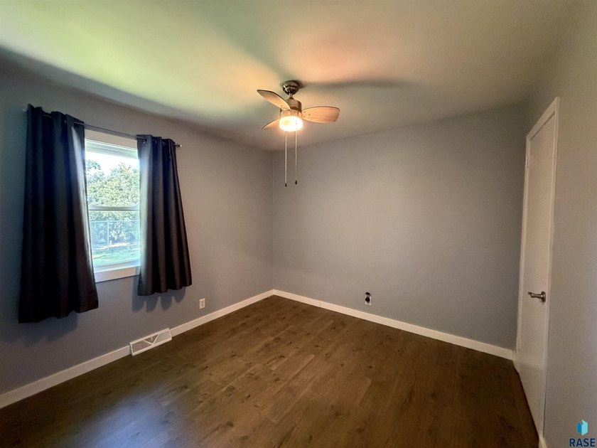 Experience lakeside living on the inlet waters of Lake Shetek! - photo 10