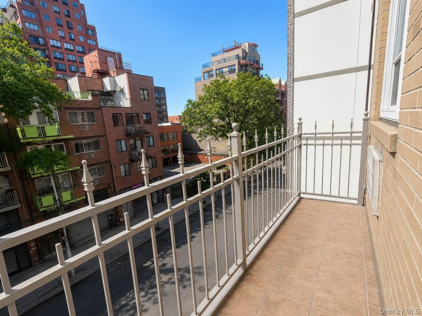 Prime Downtown Flushing location! Conveniently located just - photo 7