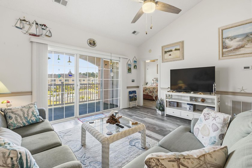 This is an incredible opportunity to own a beautiful condo with - photo 14