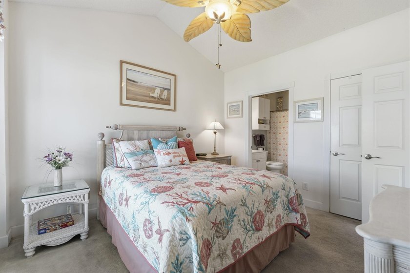 This is an incredible opportunity to own a beautiful condo with - photo 19