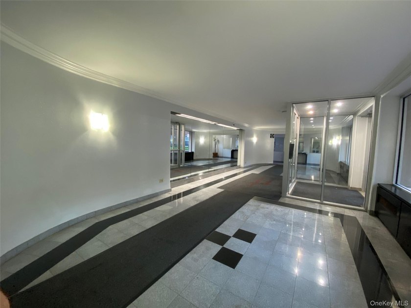 Completely renovated in 2023 this extra large condo unit offers - photo 3