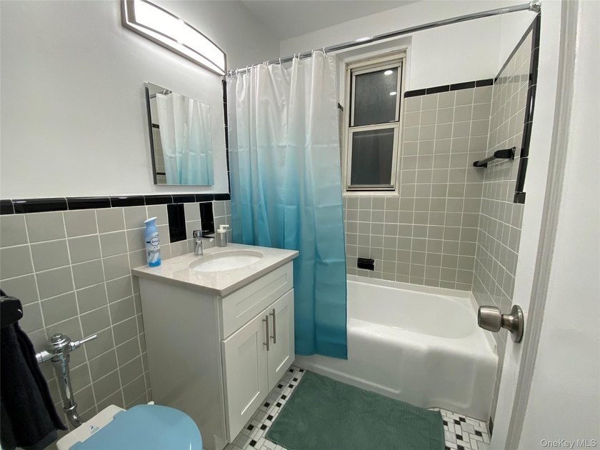 Completely renovated in 2023 this extra large condo unit offers - photo 9