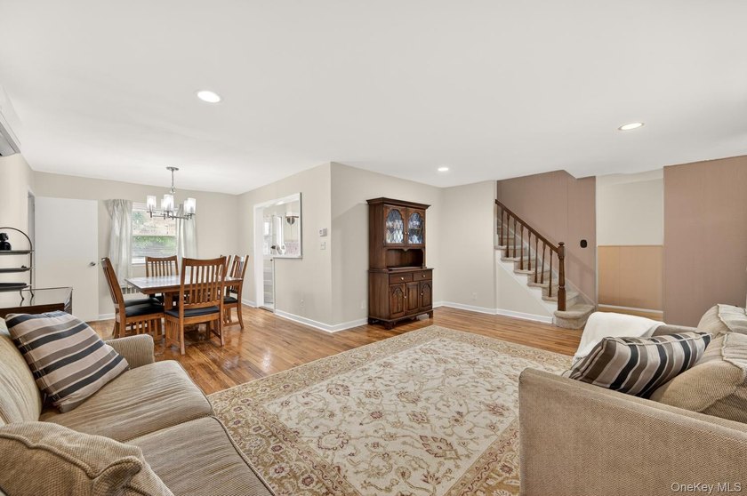 Welcome to 567 Pearl Street! This expansive and well maintained - photo 7