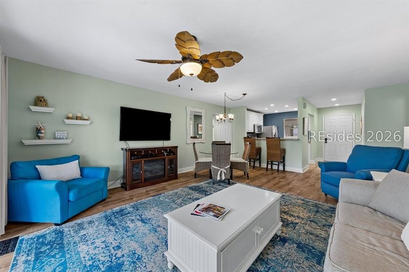 Enjoy the vacation lifestyle in this 2-bedroom, 2-bath villa at - photo 6
