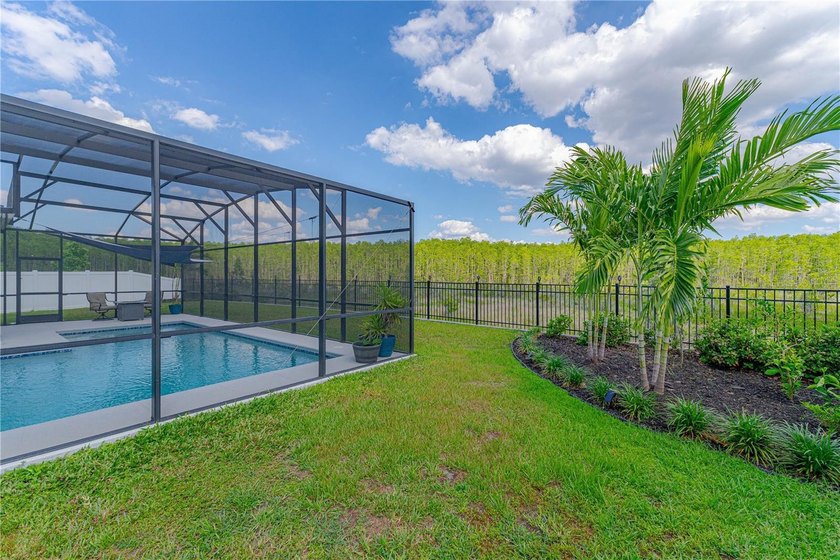 Six Bedroom upgraded smart home in gated community with pool - photo 14