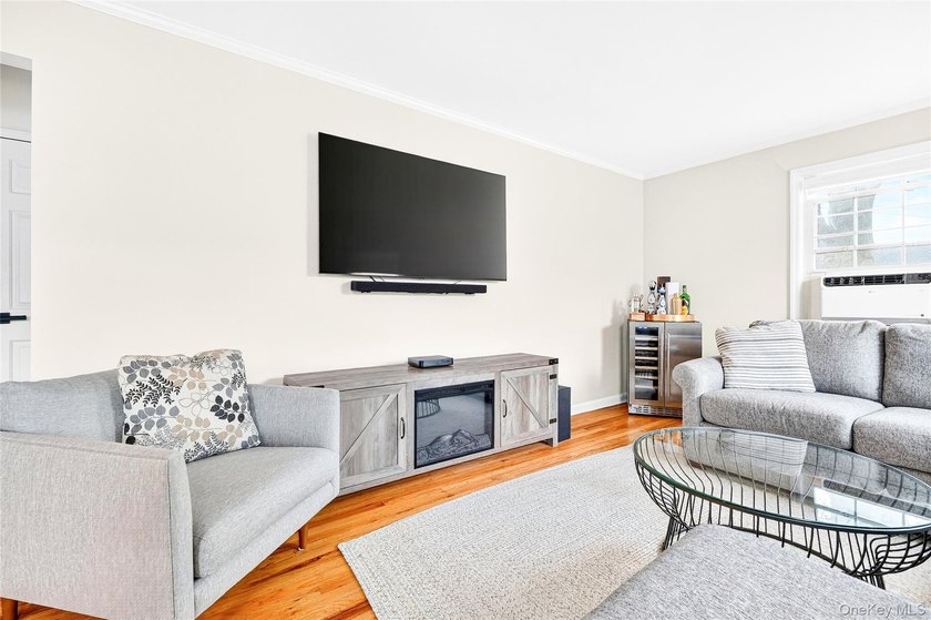 Welcome to this charming two-bedroom co-op located in the - photo 14
