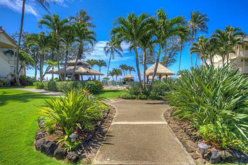 Location Location Location! Wonderful opportunity to own a unit - photo 14