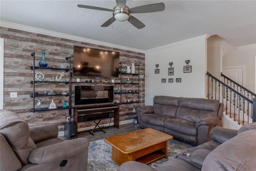 Six Bedroom upgraded smart home in gated community with pool - photo 17