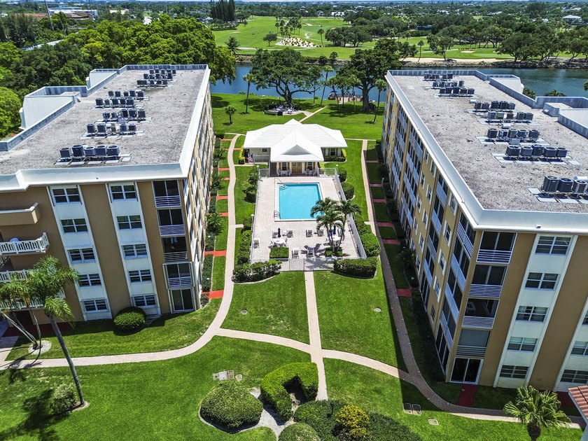 Welcome to this waterfront condominium in Waterway West - photo 26