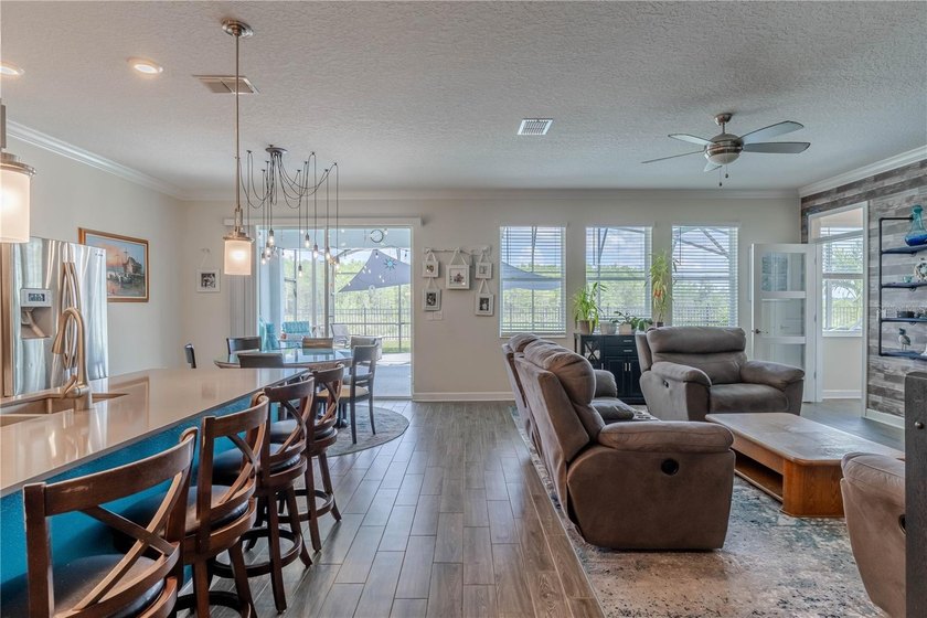 Six Bedroom upgraded smart home in gated community with pool - photo 30