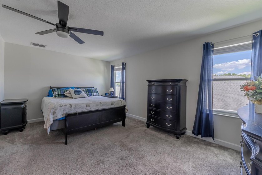 Six Bedroom upgraded smart home in gated community with pool - photo 39