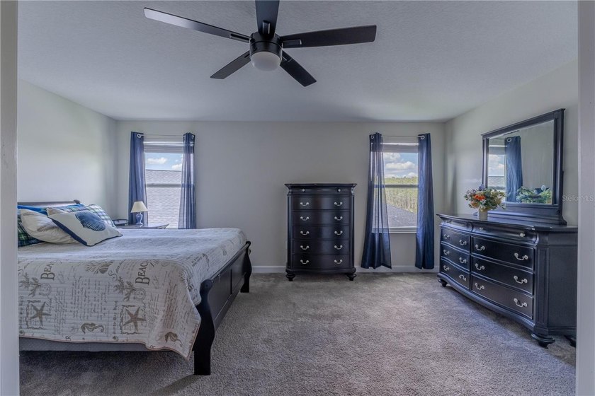 Six Bedroom upgraded smart home in gated community with pool - photo 40