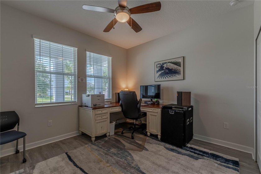 Six Bedroom upgraded smart home in gated community with pool - photo 47