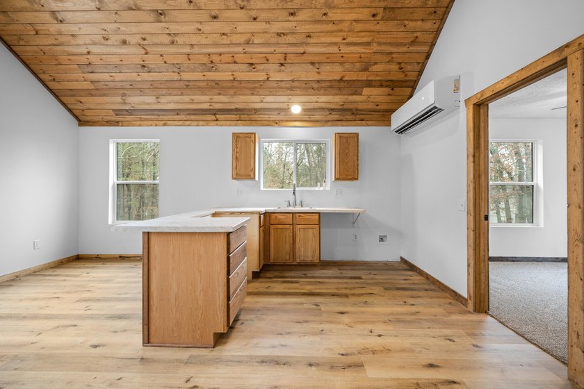 MOTIVATED SELLERS! Beautiful NEW CONSTRUCTION retreat on The - photo 9