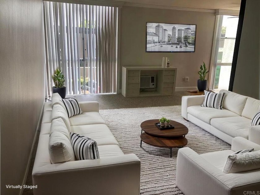 This studio unit sits in the heart of the Pacific Isle community - photo 8