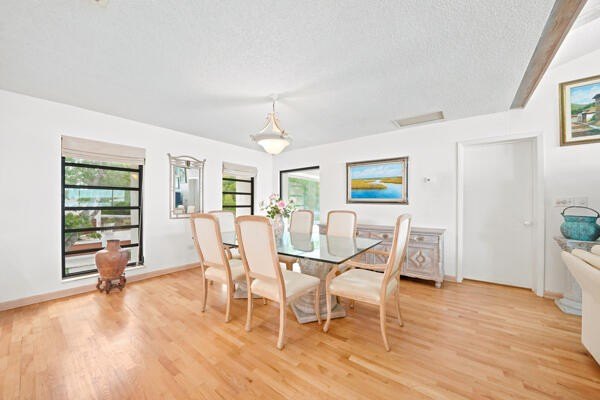Experience the ultimate Florida Keys waterfront lifestyle in - photo 11