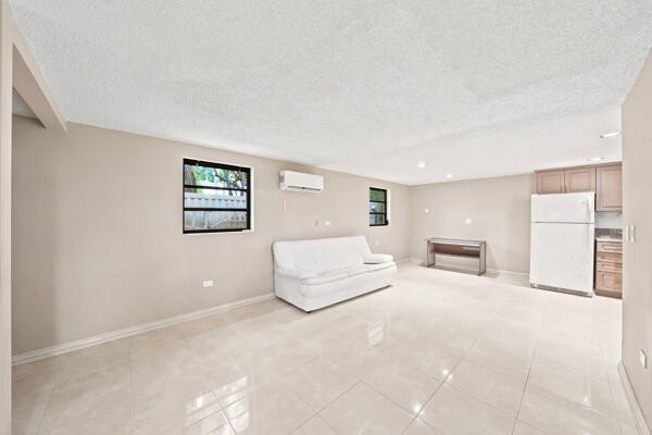 Experience the ultimate Florida Keys waterfront lifestyle in - photo 25