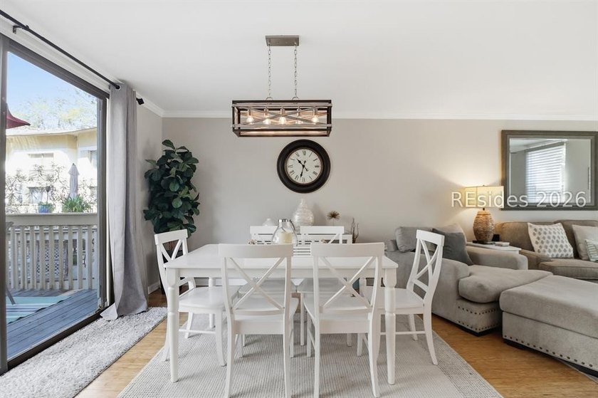 Terrific 2 bedroom/2 bath villa just steps from the beach! This - photo 8