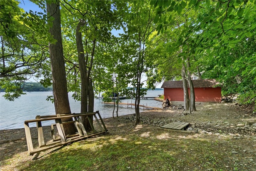 Quintessential West Bluff Drive on Keuka Lake. Nestled among the - photo 34
