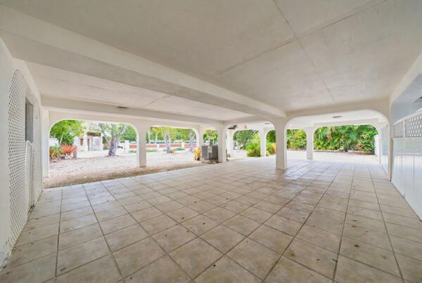 Experience the ultimate Florida Keys waterfront lifestyle in - photo 36