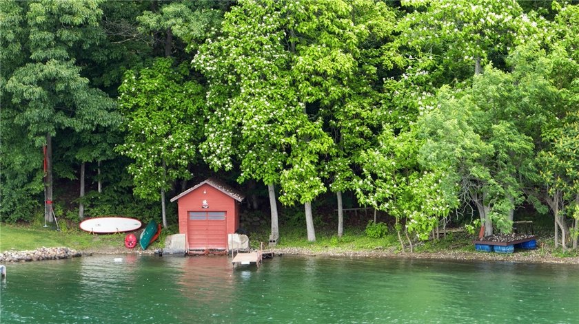 Quintessential West Bluff Drive on Keuka Lake. Nestled among the - photo 42