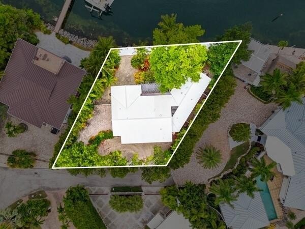 Experience the ultimate Florida Keys waterfront lifestyle in - photo 42