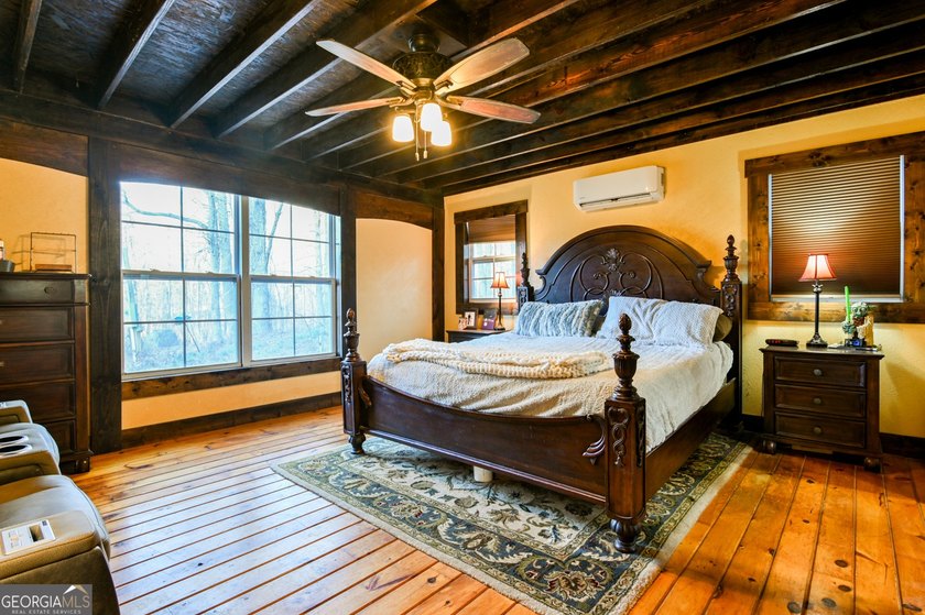 Not everyone is searching for a cookie cutter home. Some, like - photo 4