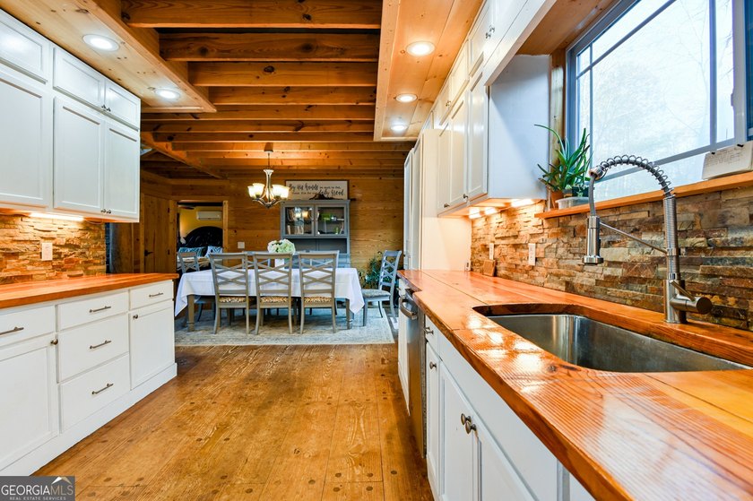 Not everyone is searching for a cookie cutter home. Some, like - photo 9