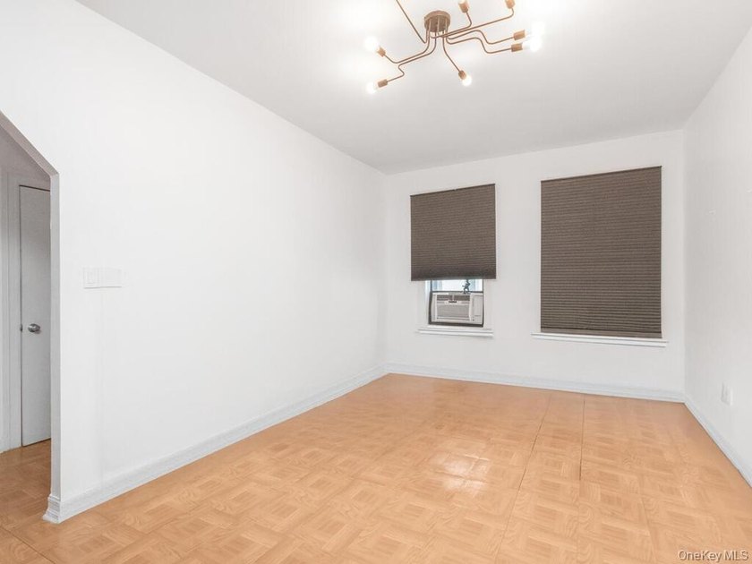 Great Opportunity to own this stylish &amp; affordable 1 Bedroom 1 - photo 4