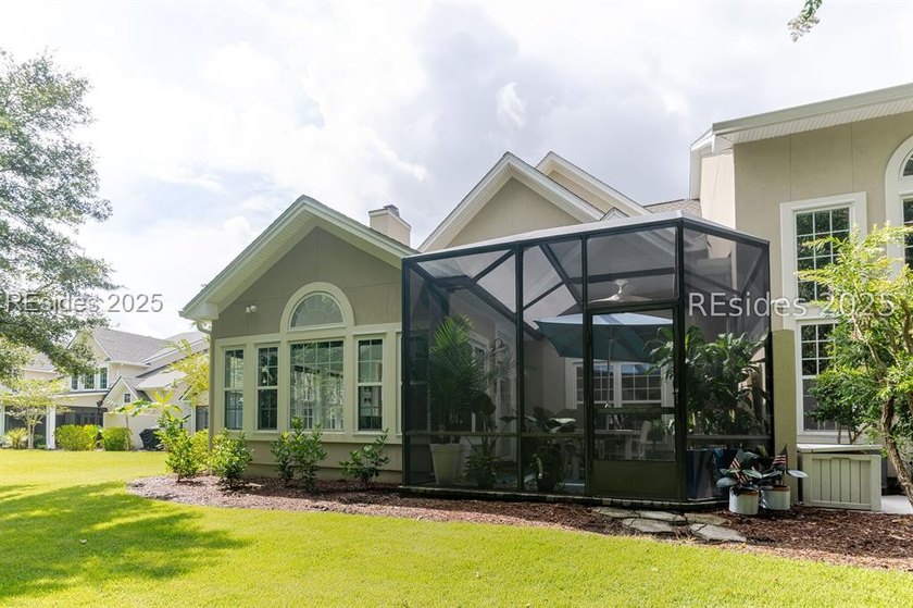 This stunning, end-unit townhome features a grand two-story - photo 26