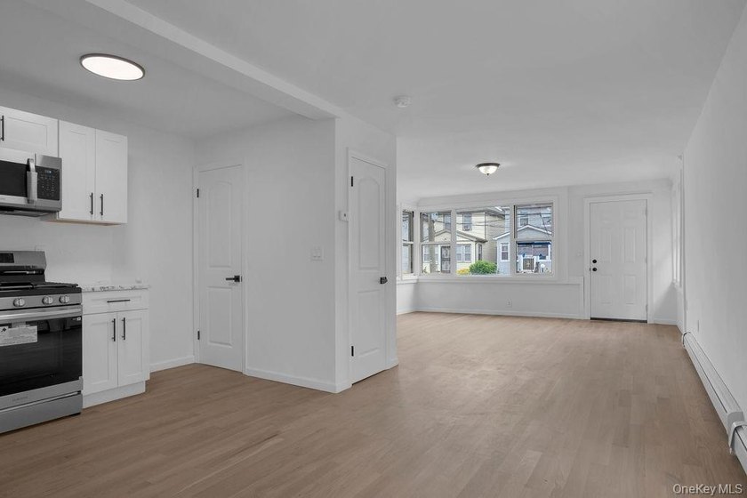 Charming Starter Home - Fully Renovated &amp; Move-In Ready This - photo 5