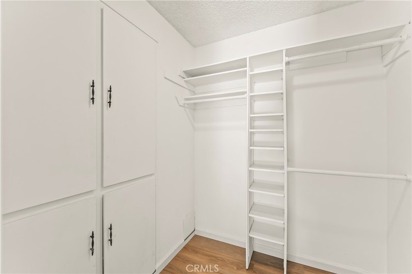 Beautiful Turn Key Corner Townhome in centrally located San - photo 30