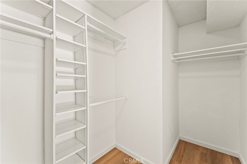 Beautiful Turn Key Corner Townhome in centrally located San - photo 31