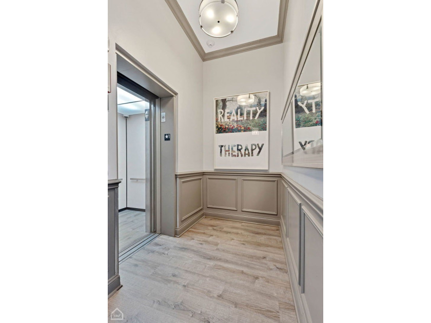 Fluid Integration of a Curated Gallery with Cohesive Design - photo 4