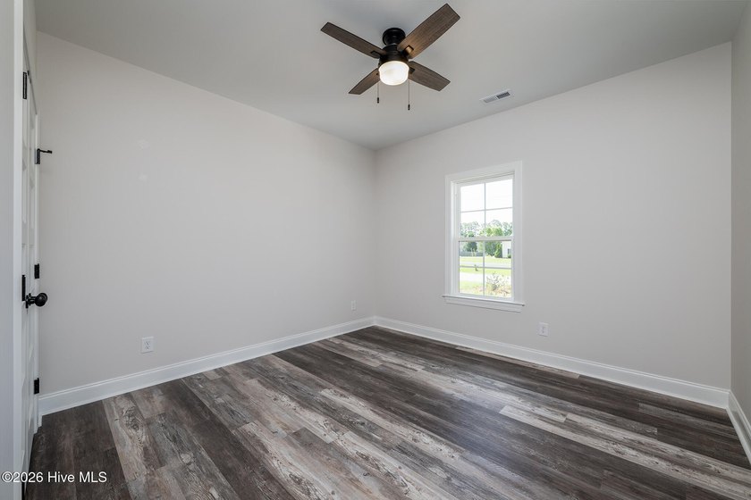 Move-in ready and waiting for its very first owners, this - photo 29