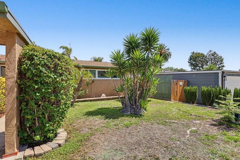 Welcome to this Charming and well maintained home situated on a - photo 3