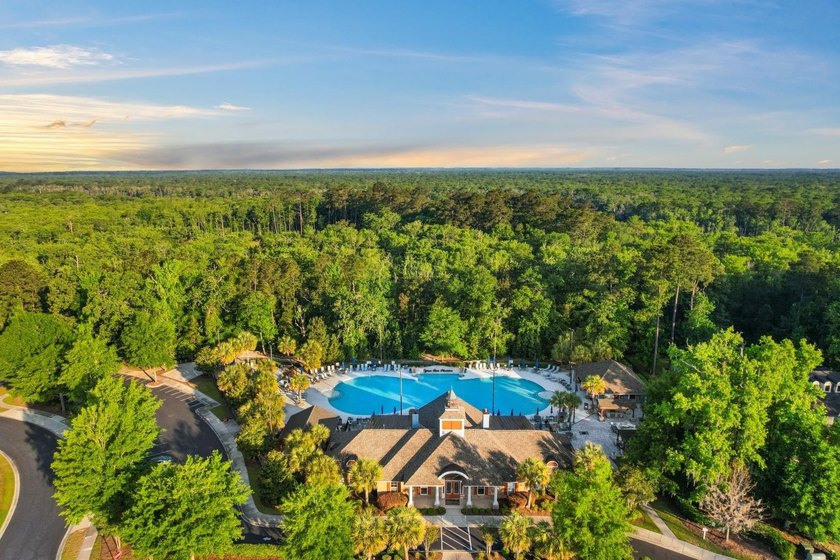 Tucked away on a quiet cul-de-sac in the gated Intracoastal - photo 37
