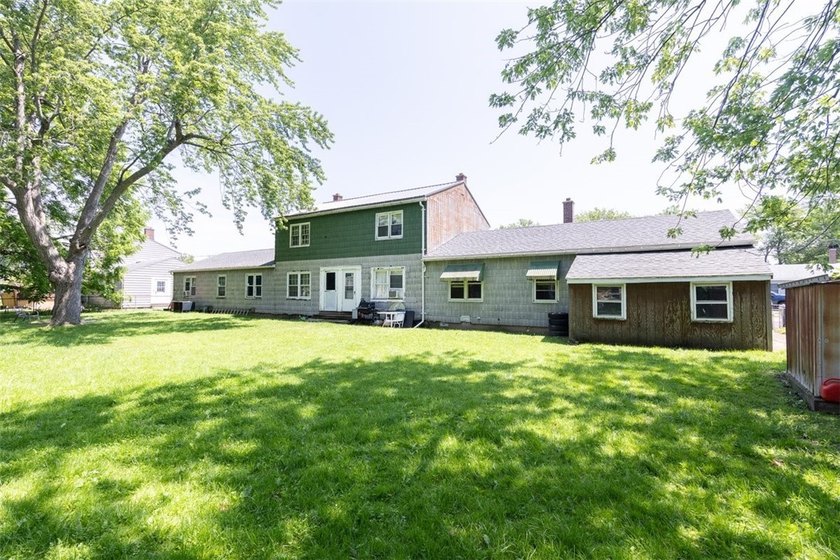 This 4 unit investment property offers strong income potential - photo 19