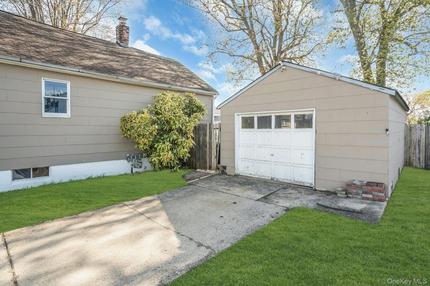 Great starter house! Make this home your own! Located close to - photo 12
