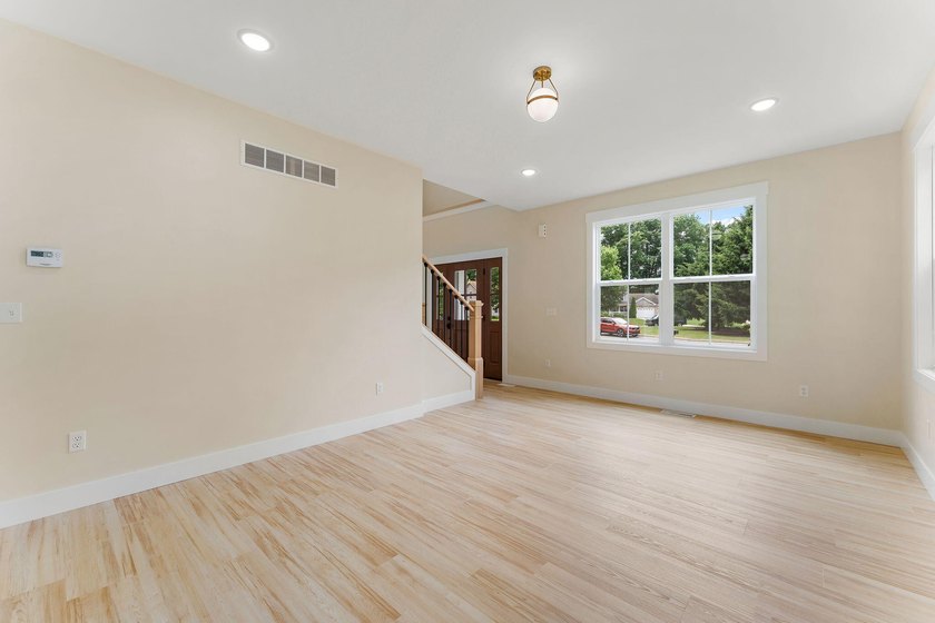 **INTERIOR PHOTOS COMING TOMORROW** Beautiful custom-built - photo 16