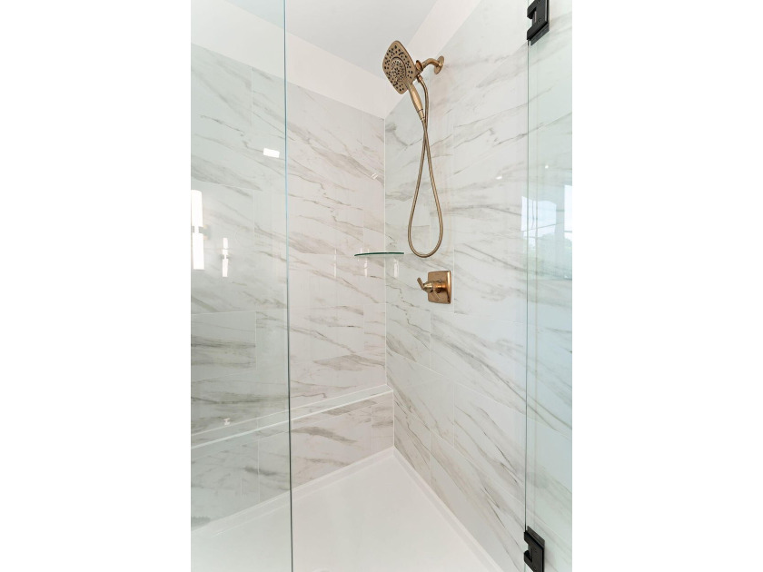 **INTERIOR PHOTOS COMING TOMORROW** Beautiful custom-built - photo 34