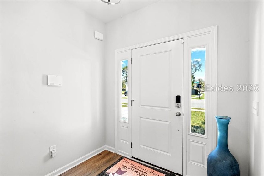 Move-in ready and located in an established section of Gleason - photo 6