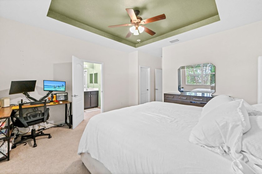 Welcome to this charming townhouse in Charleston Commons, West - photo 16