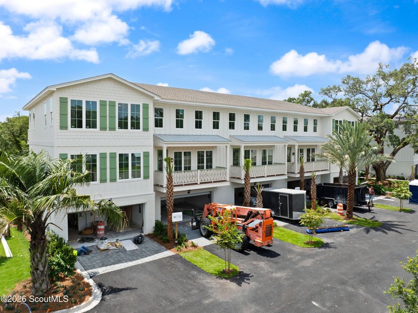 Introducing Moss Pointe, an exclusive collection of eleven fee - photo 19