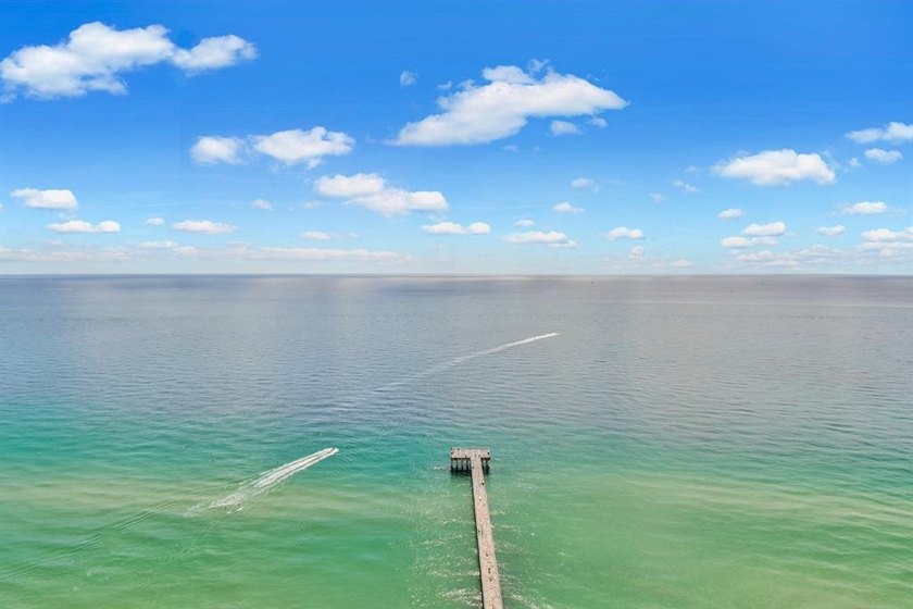 Exclusive pied-a-terre at La Perla Condominium in Sunny Isles - photo 21