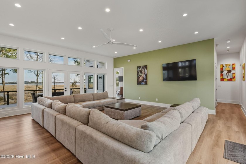 **A Private Waterfront Estate on Topsail Sound** Perfectly - photo 11