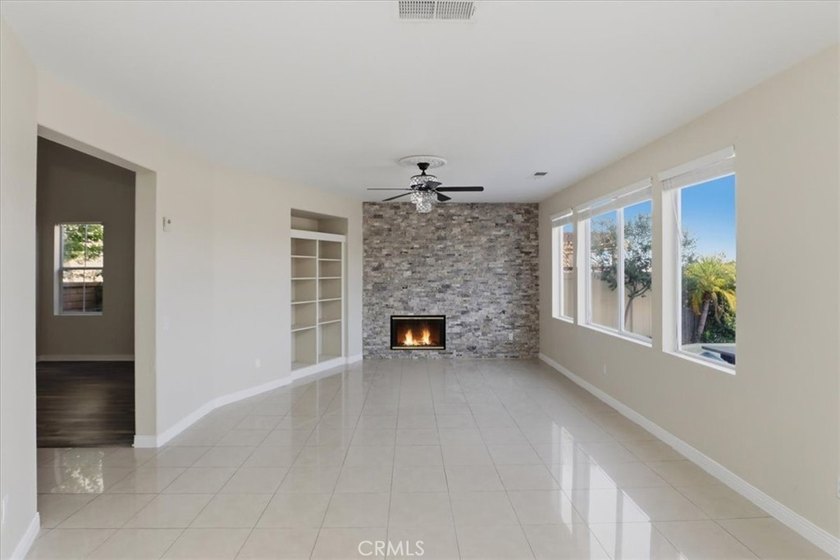 Gorgeous view home in the prestigious Eagle Glen community with - photo 17