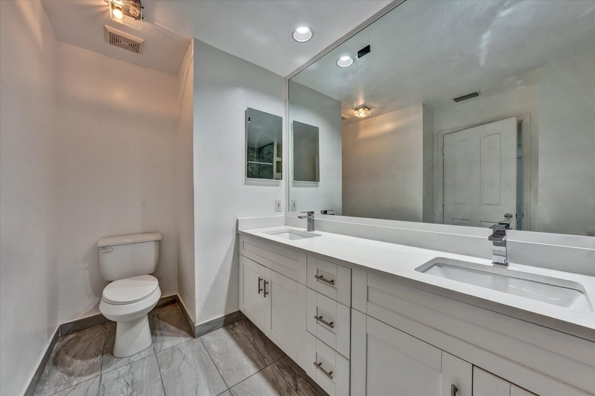 Welcome to this charming and beautifully upgraded 3-bedroom - photo 22