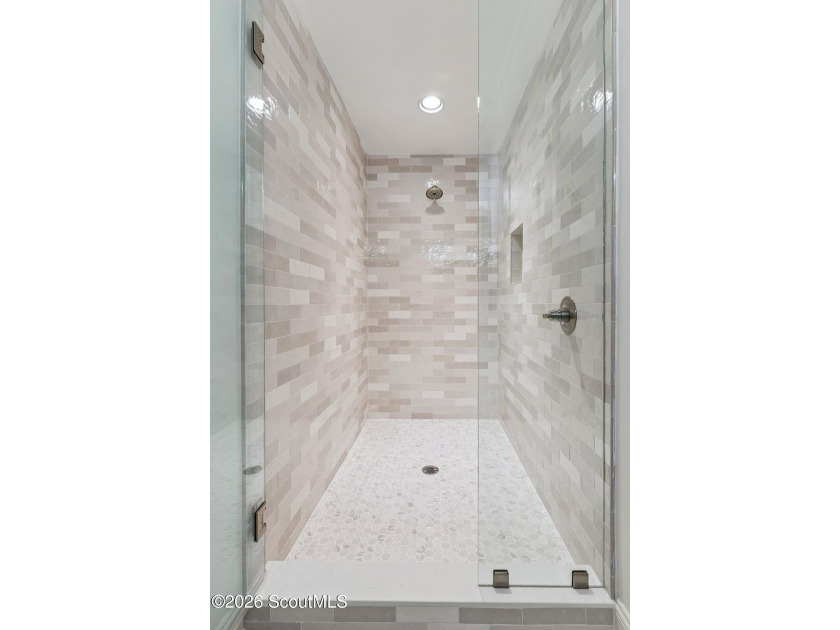 Introducing Moss Pointe, an exclusive collection of eleven fee - photo 23