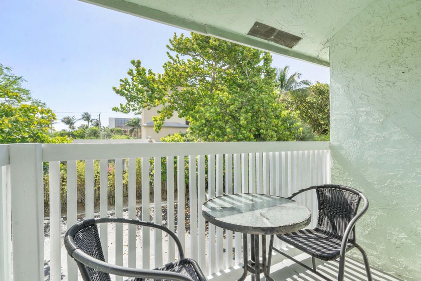 A+ Unbelievable location just steps to the beach, restaurants - photo 25